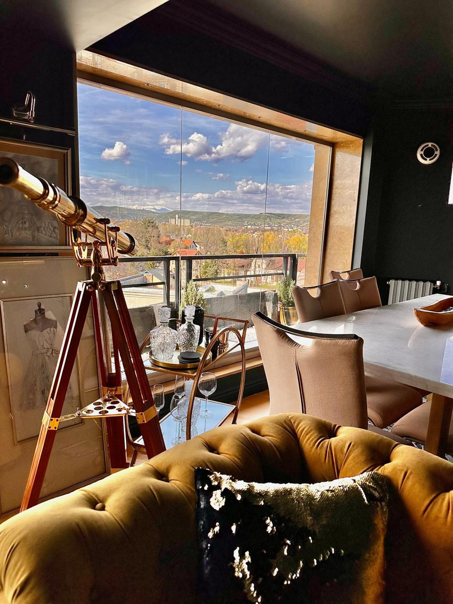 Noir Penthouse Apartment Търговище Екстериор снимка